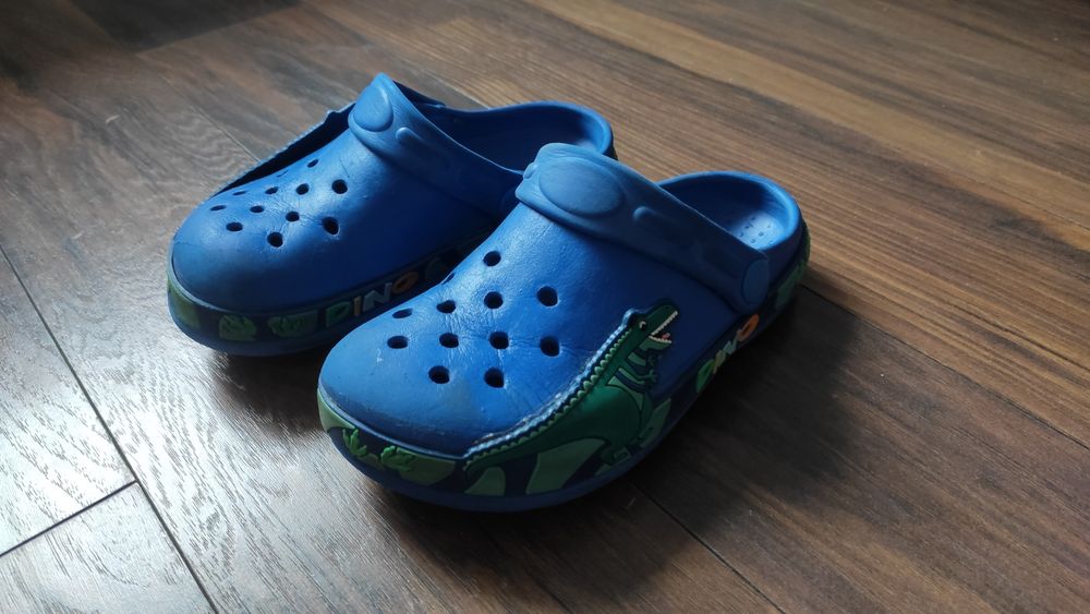 Klapkii croksy dla dziecka. Dinozaury. Rozmiar 29