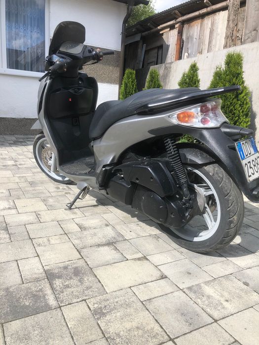 Продам скутер Malaguti Password