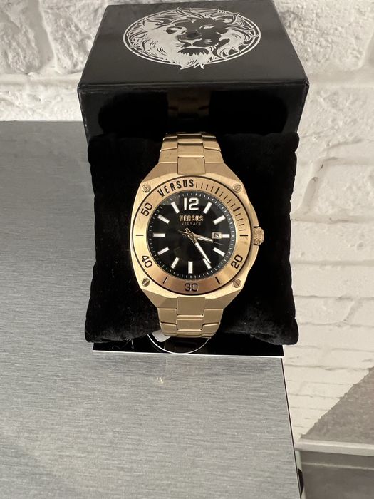 Продам годинник Versace Versus model VSPZQ 2221