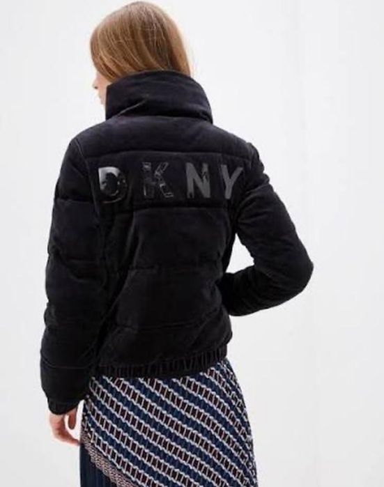 Курточка пуфер DKNY