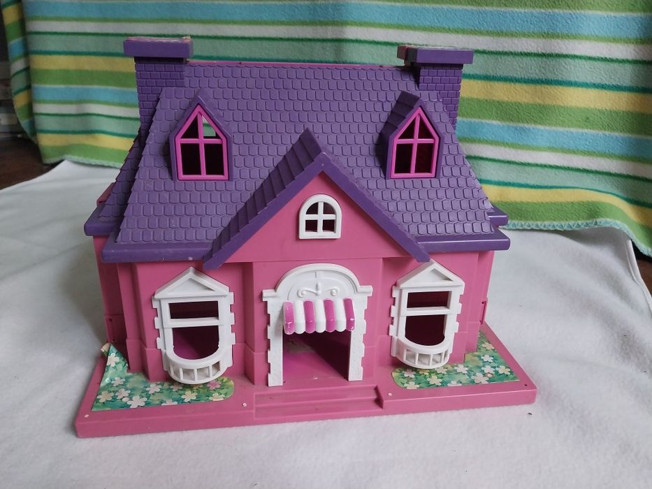 Игрушечный домик