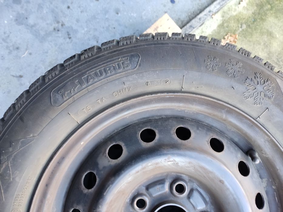 Koła zimowe 195/65 r15 honda plus kołpaki