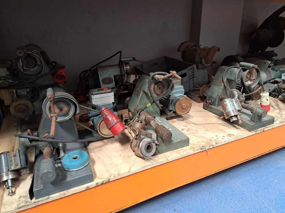 Máquina de afiar ferramentas universal #G296