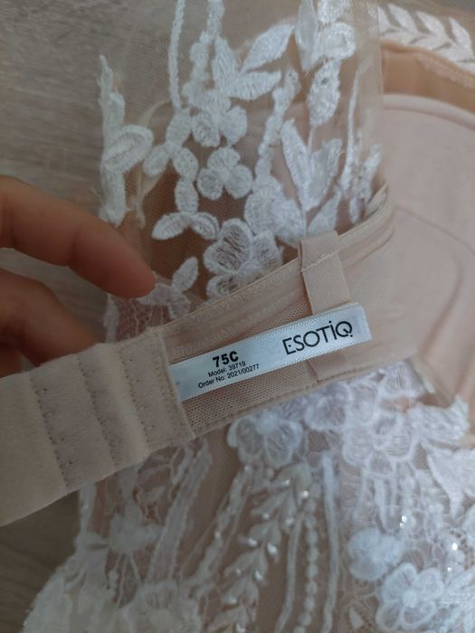 Suknia ślubna ivory