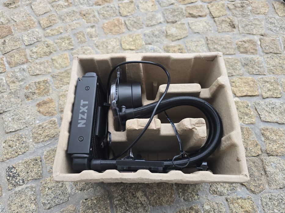 Cooler CPU NZXT M22 - Watercooler - Como Novo