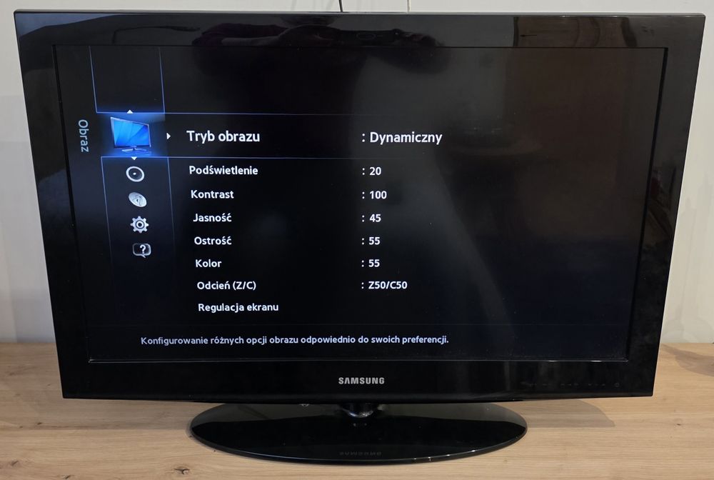Telewizor Samsung LE32D400E1W 32" + TV pilot