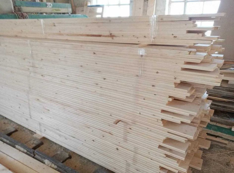 Вагонка дерев'яна 110*35*4м (сайдинг, плінтус, підлогова дошка, рейка)