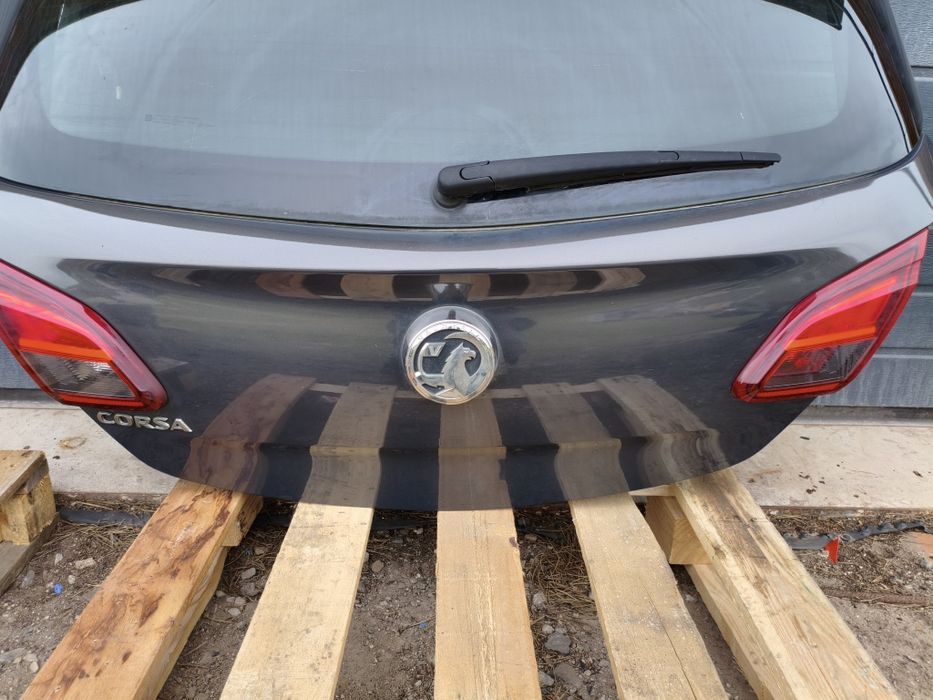 Opel Corsa E 5D Klapa bagażnika Z190