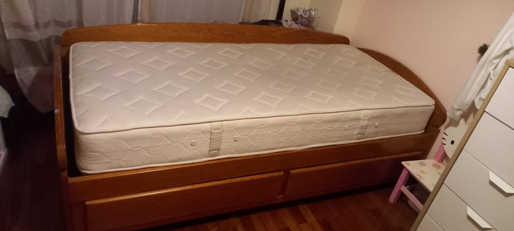 Vendo cama de solteiro