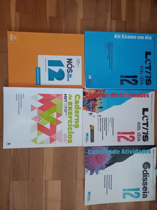 Livros de fichas escolares 12 ºano ciências