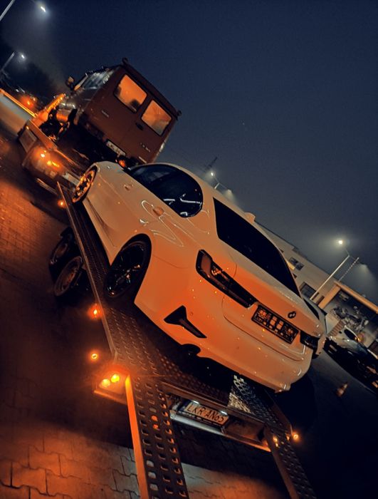 Laweta/ Transport/ Pomoc drogowa/ Assistance/ Wyciągarka/ Holownik