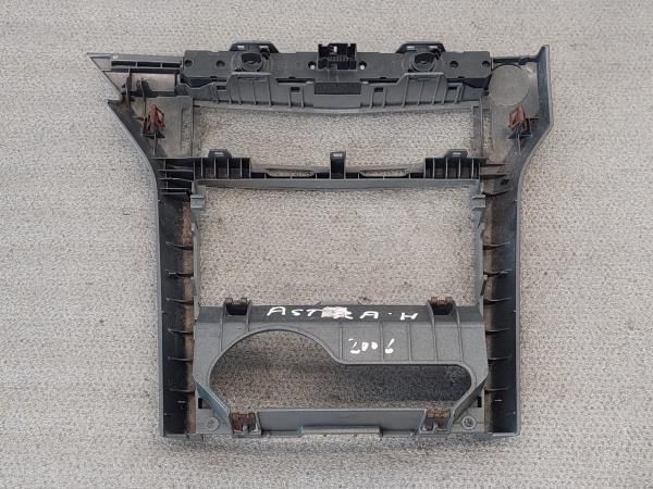 Moldura da consola central / rádio / aro OPEL Astra H Hatchback (L48)