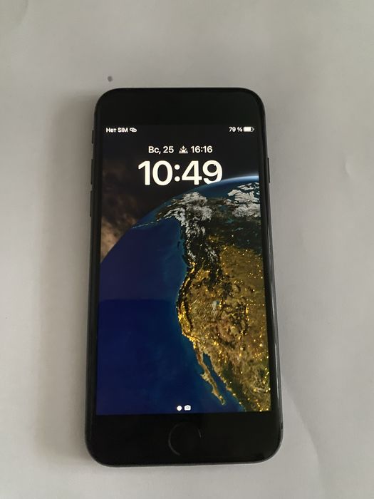 Продам Iphone 8 отличное состояние