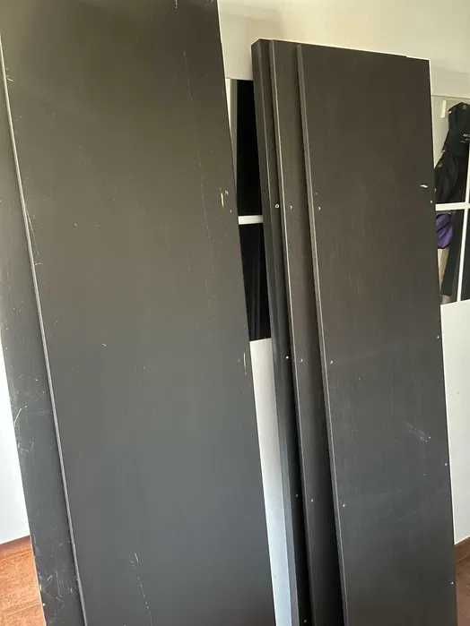 Estante IKEA KALLAX grande (5x5, preto-acastanhado)