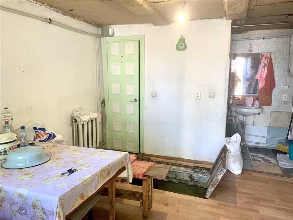 2 поверховий цегляний будинок у с.Коломацьке, 20 км від Полтави