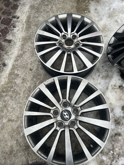 Шини зимові Triangle TW401 215/55 R17 як нові