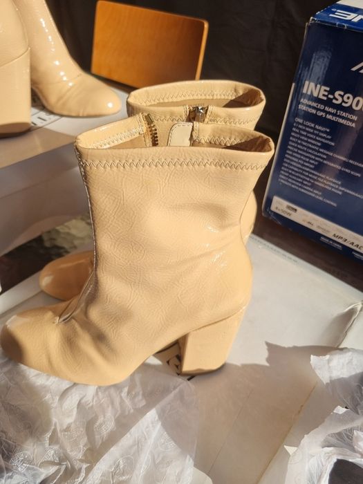 Buty damskie sztyblety