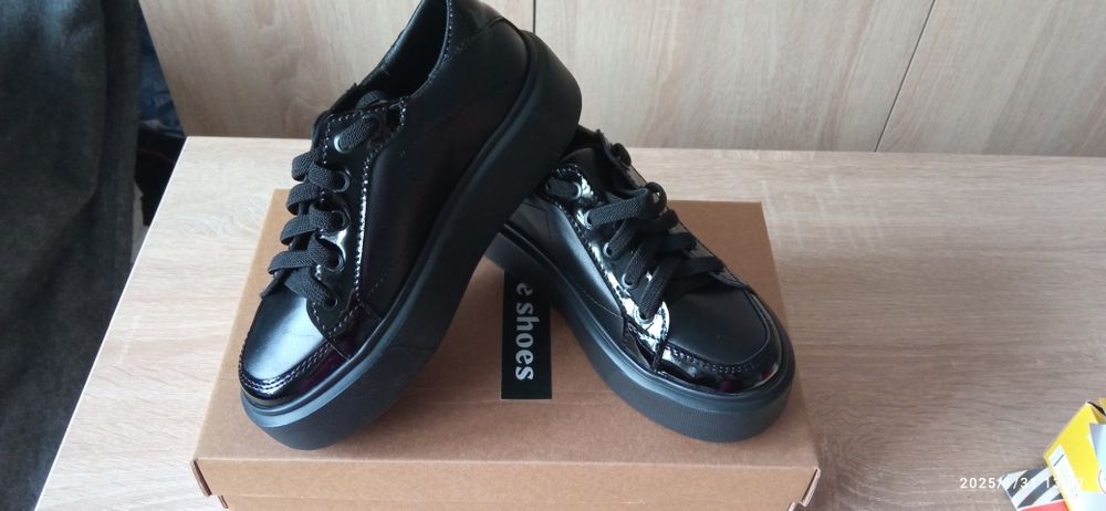 Туфлі на дівчинку 30 р.