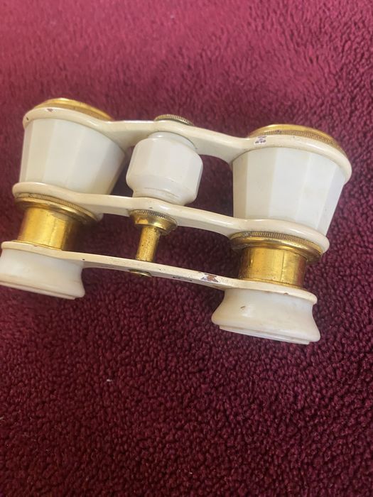 Бінокль радянський театральний