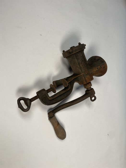 Stara maszynka do mięsa Modos 5