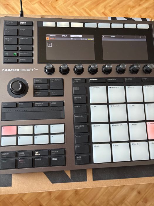Maschine plus - jak nowa z pudelkiem