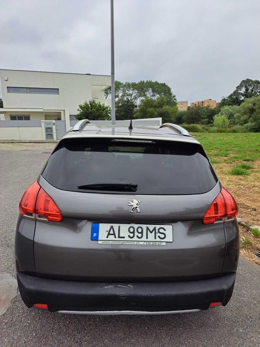 Peugeot 2008 1.2 Allure 2014 foto 4