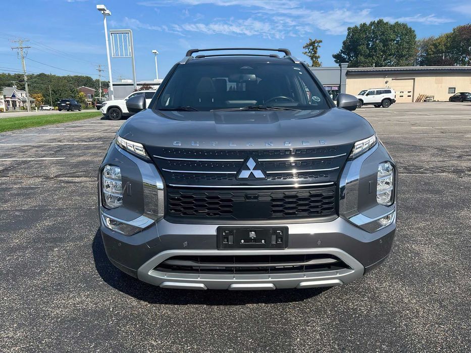 Mitsubishi Outlander PHEV SEL      2022