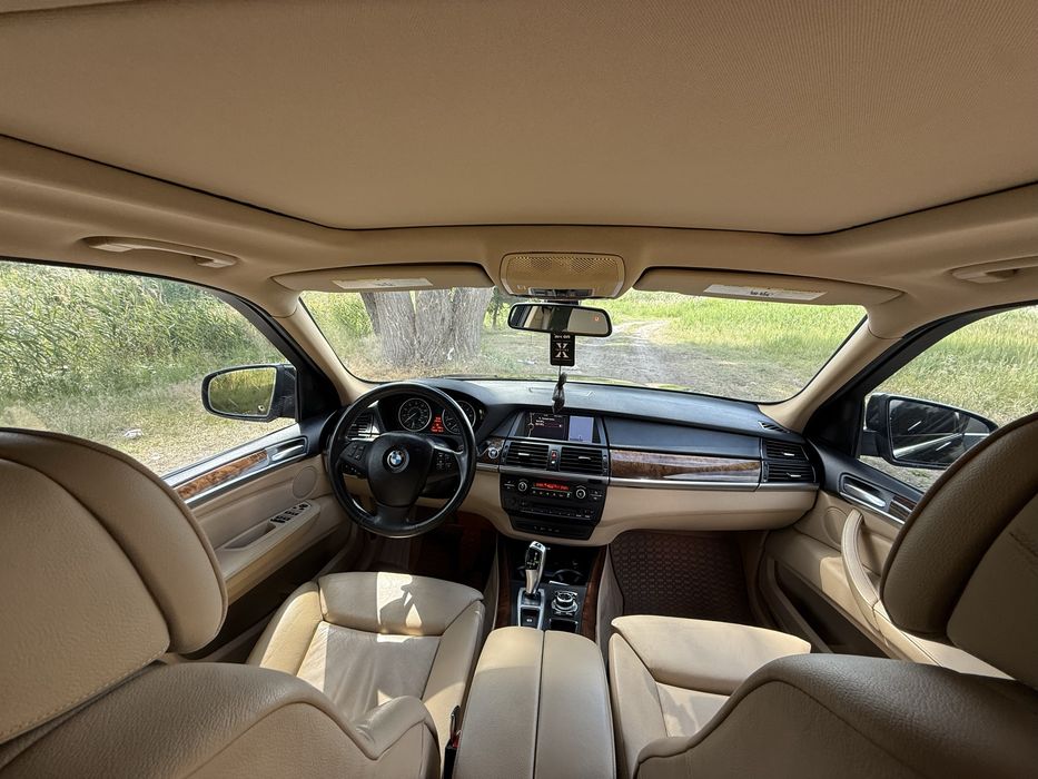BMW X5 E70  3.0 2013 twin power turbo