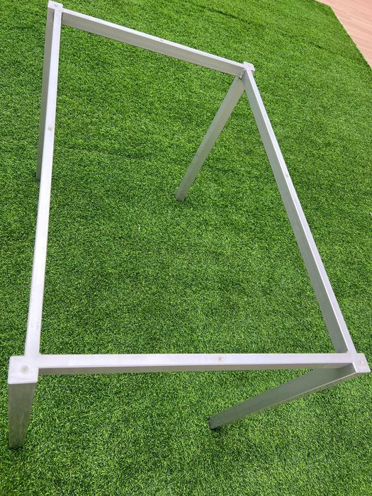 Mesa Moderna com Tampo Vidro Temparado Vermelho