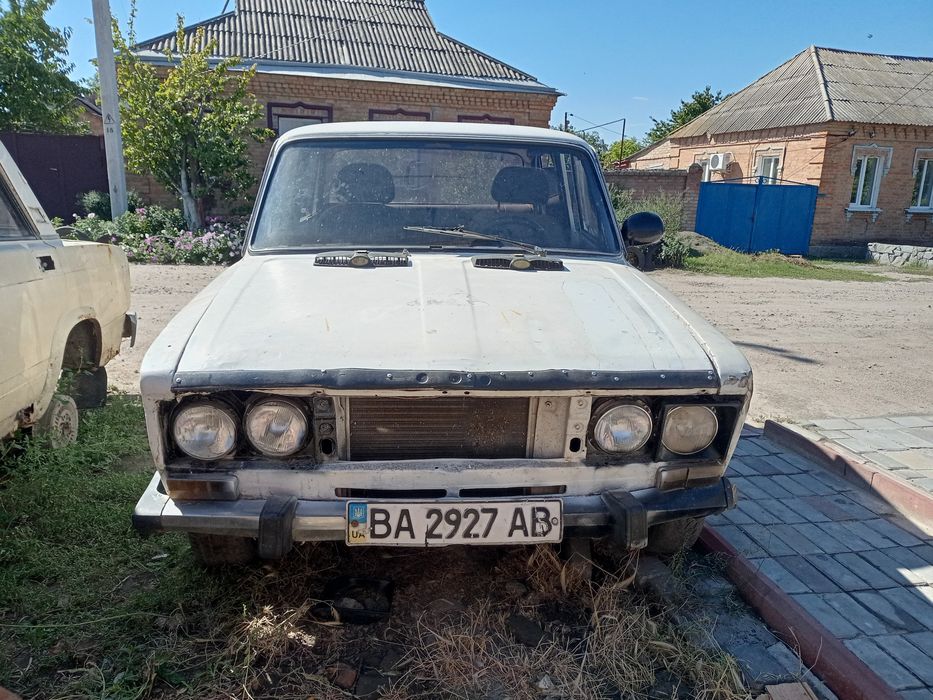Ваз 2106 на ходу заводится ёдет бодро