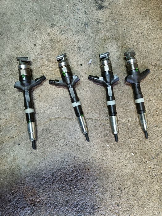 Injetores Toyota Avensis
