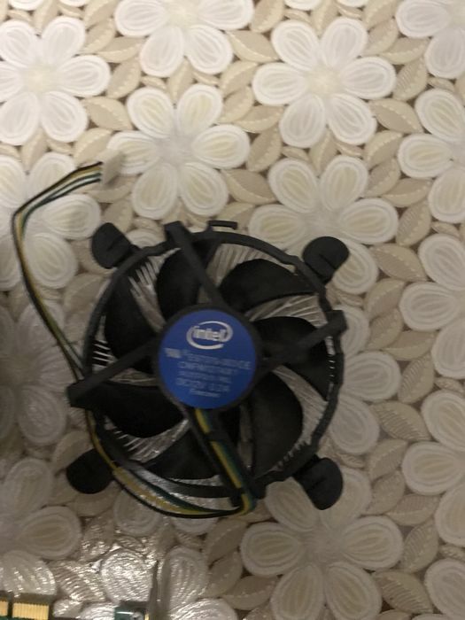 Продам запчасти к компьютеру