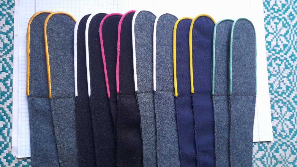 Нарукавные нашивки и сувениры