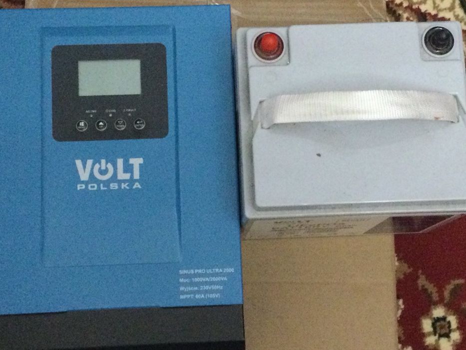 Инвектор VOLT Polska 2 кв и аккомулятор 60 A