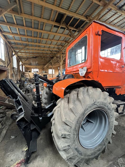 Трактор ( дт 75)