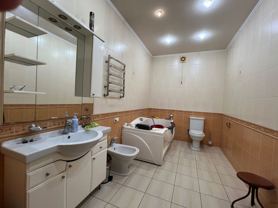 Коммерческая недвижимость по адресу Куликово поле пл. (площадь 412 м²) - Atlanta.ua - фото 14