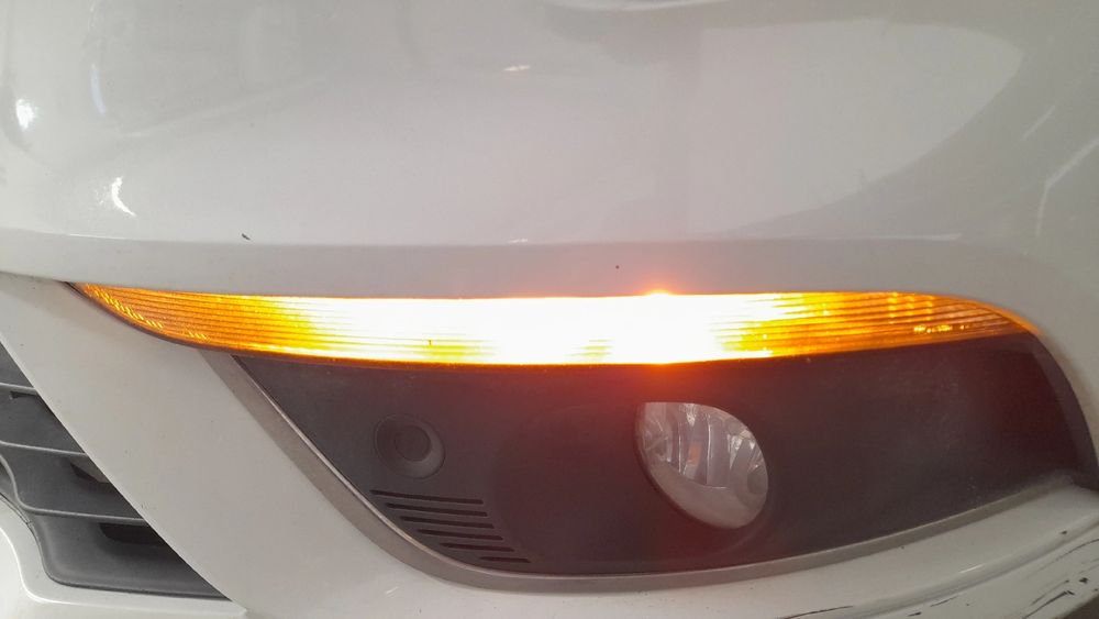 Pisca Frente Esquerdo RENAULT Megane IV Grandtour (K9A/M_)