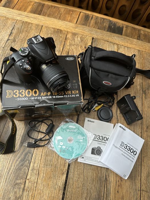 Фотоапарат Nikon D3300 AF-P 18-55 VR Kit + сумка для фотоапарата