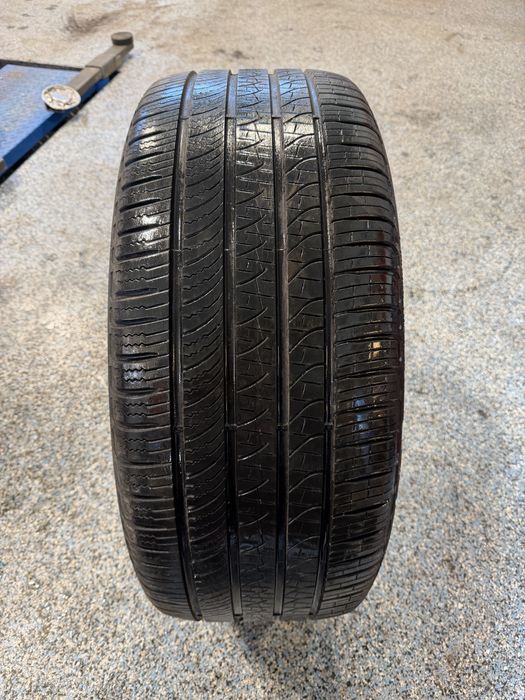 #Opona pirelli 285/40/23 pojedynka
