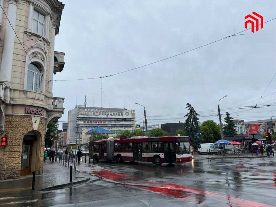 Оренда великої площі оупен спейс в центрі: 90, 120, 210