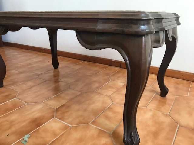 Mesa de centro antiga