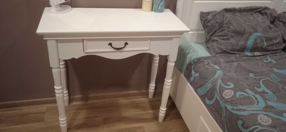 Продам мебель для спальни в стиле "Прованс"/Спальню/шкаф/кровать/стол