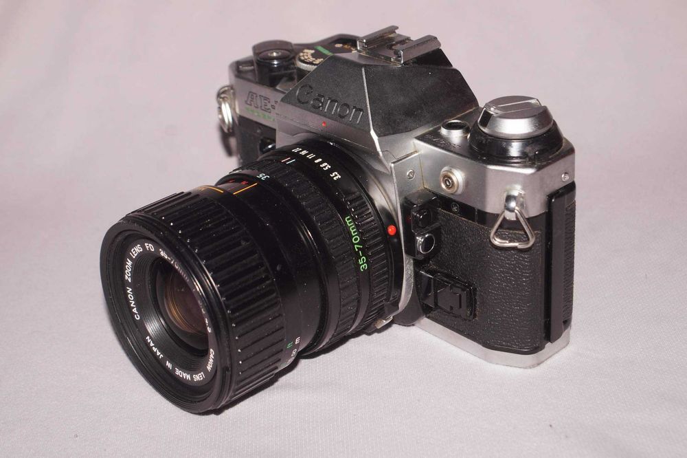 Canon AE-1 Program body abo 50mm f/1.8 (Data back)