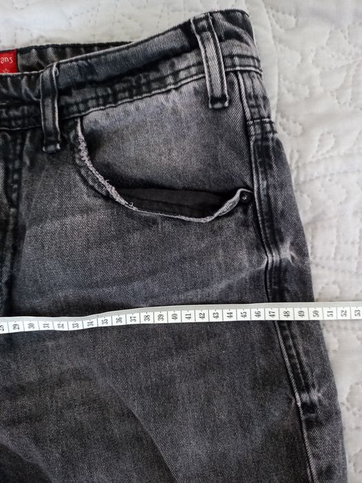 Cropp Spodnie męskie,chłopięce z dziurami rozm 30/32