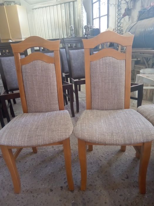 Krzesła do salonu