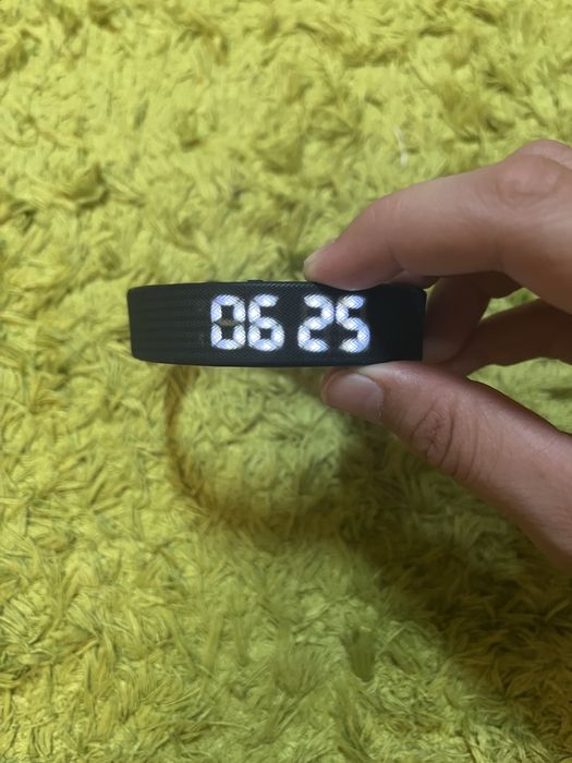 Продам годинник PRIMARK