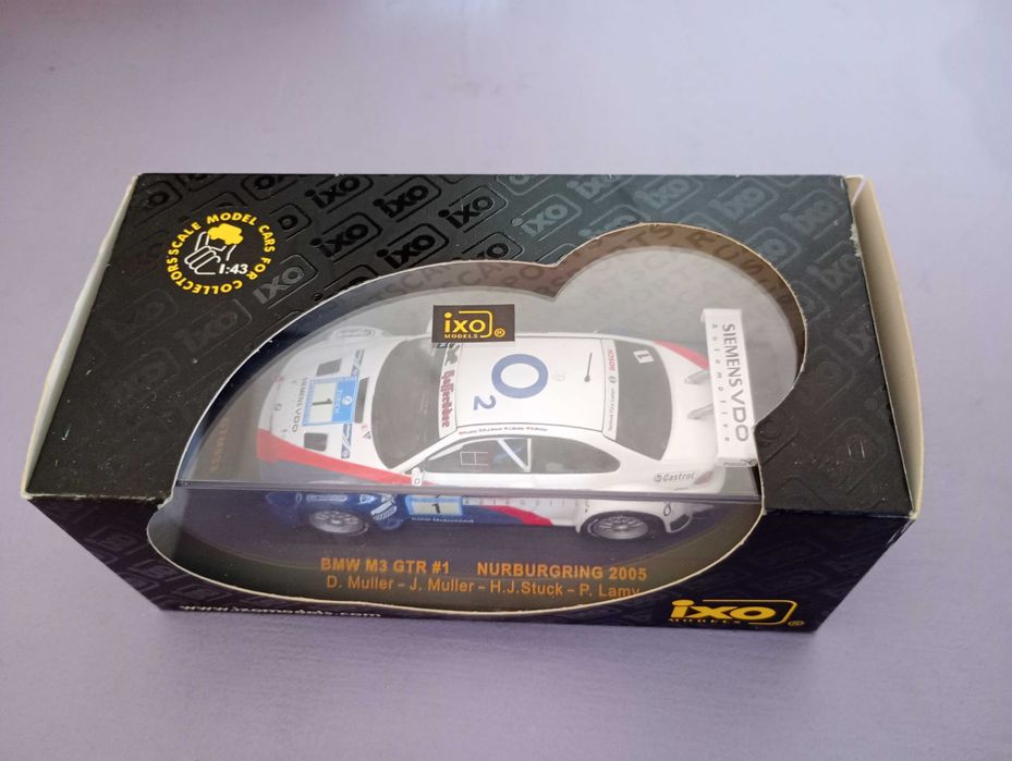 Camiões Volvo Team Martini / Team Lotus  - Ixo 1:43