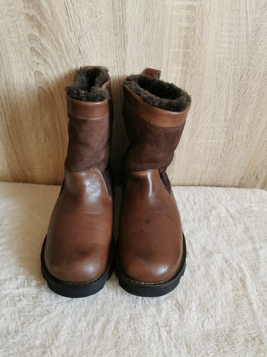 Ugg Australia Wrangell Vibram śniegowce 43