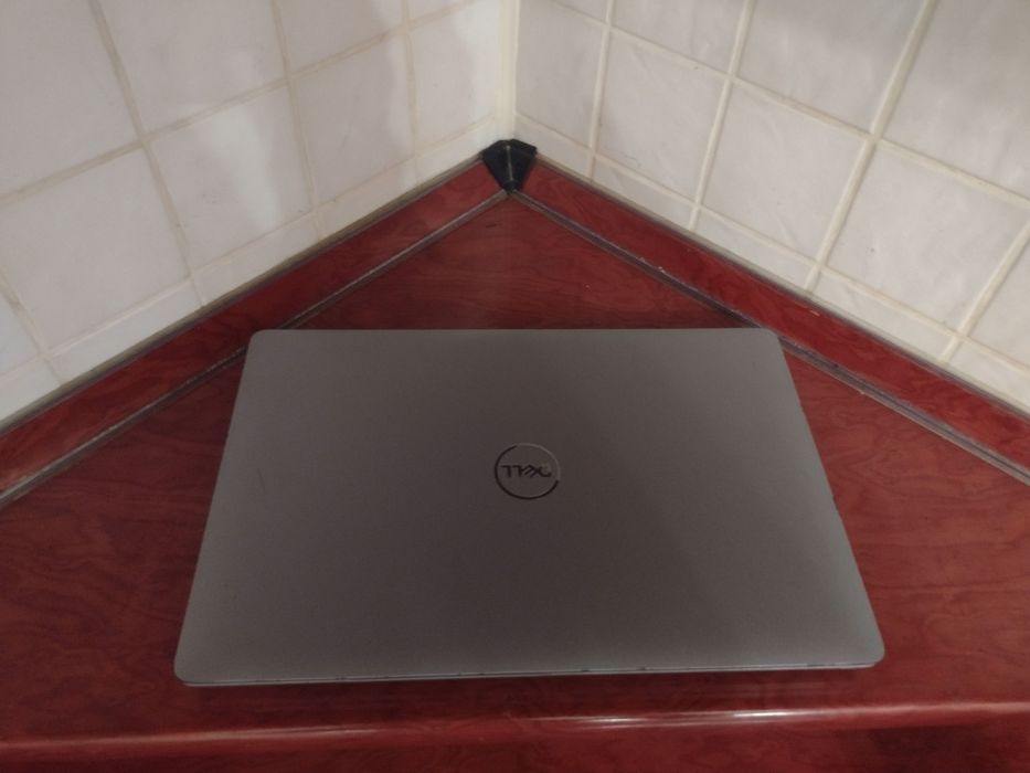 Потужний Dell  i7 10th 8*1.9-4.8Ghz/16