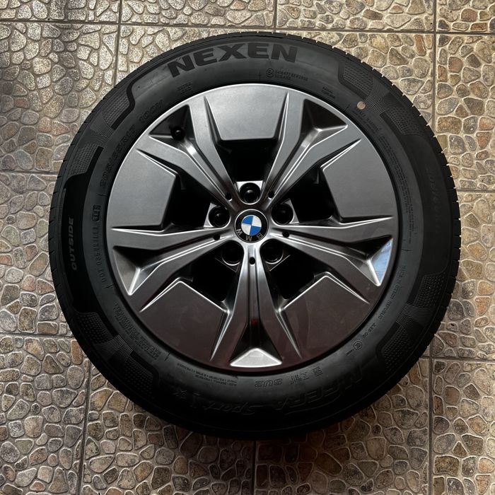 Jantes BMW Originais + Pneus novos Nexen - 17”
